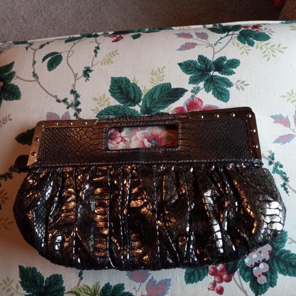 Steve Madden Snakeskin Evening Bag. Black/Champagne color.